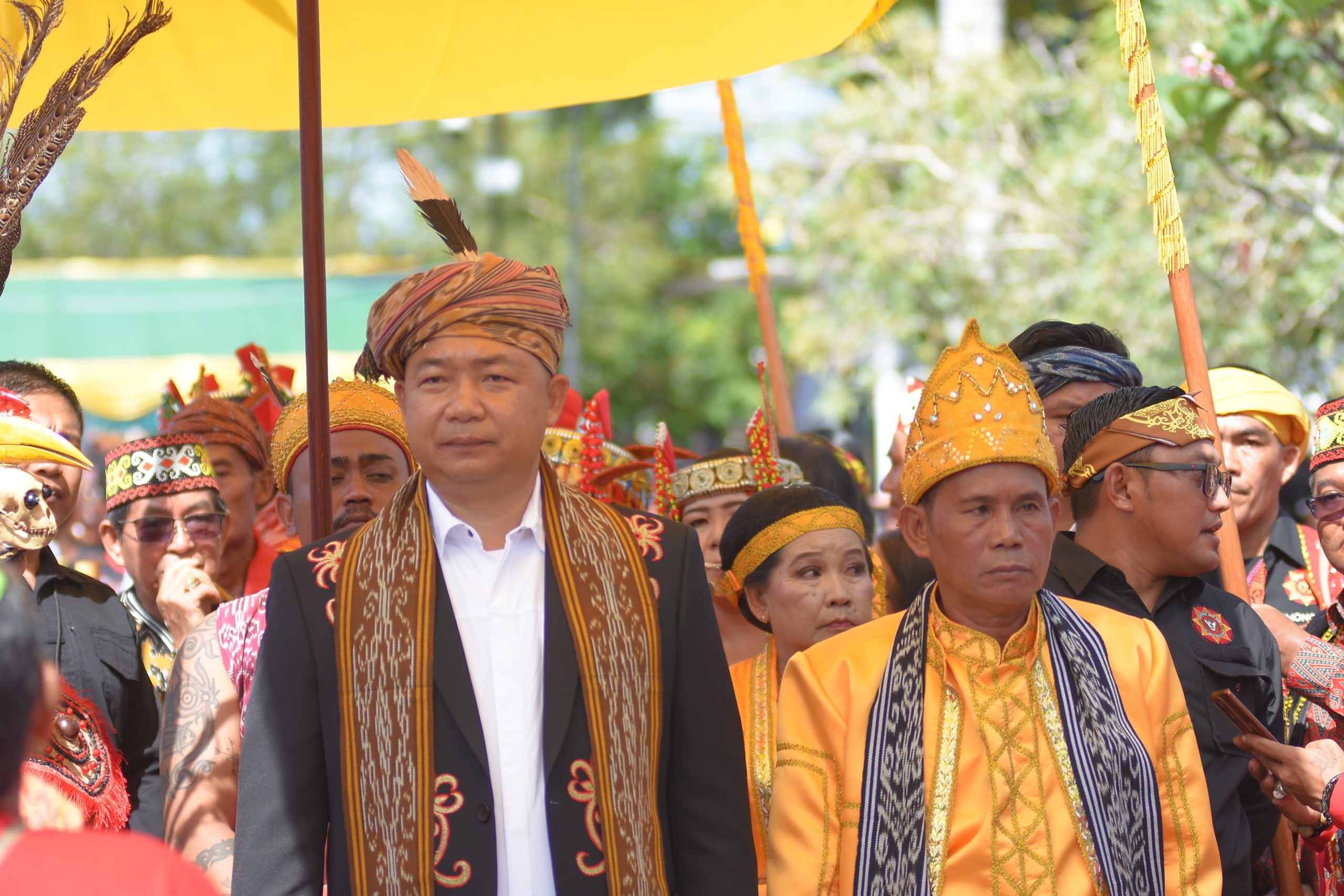 Ritual Adat Menoik’i Rumah Besar Jurongk Tinggi di Pendopo Bupati Ketapang