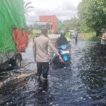 Banjir Jalan Trans Kalimantan