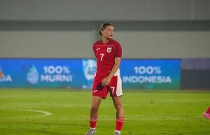 Timnas Putri Indonesia akan menghadapi tuan rumah Thailand pada laga perdana SEA Games 2025. Simak jadwal, analisis pertandingan, dan daftar lengkap pemain Garuda Pertiwi.