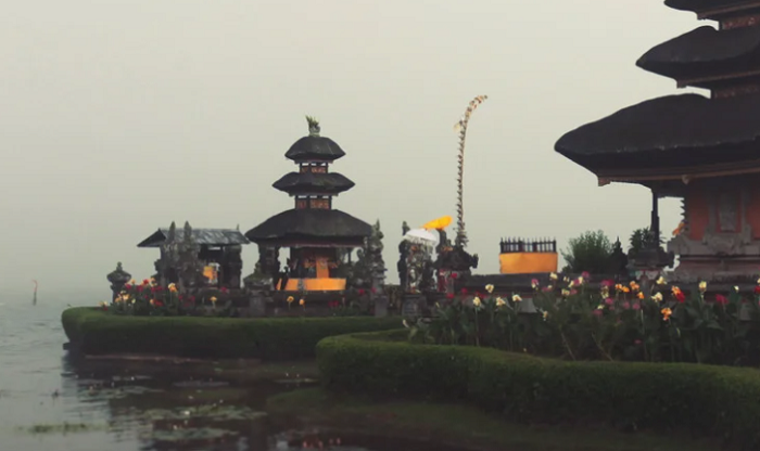 Simak 15 ucapan selamat Hari Raya Nyepi 2026 yang penuh makna dan cocok untuk postingan media sosial, caption Instagram, status WhatsApp, hingga Facebook.