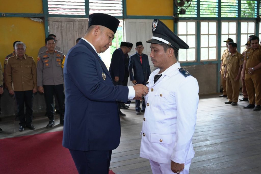 Pelantikan Kades PAW Desa Asam Jelai