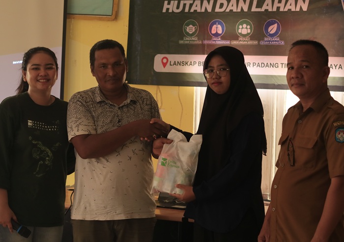 Delta Kapuas Project Berikan Bantuan Kesehatan untuk Perempuan dan Ibu Hamil Terdampak Karhutla