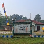 Keterbatasan jaringan internet di Desa Mondi, Kecamatan Sekadau Hulu, Kabupaten Sekadau, menghambat akses masyarakat dan perangkat desa terhadap layanan digital.